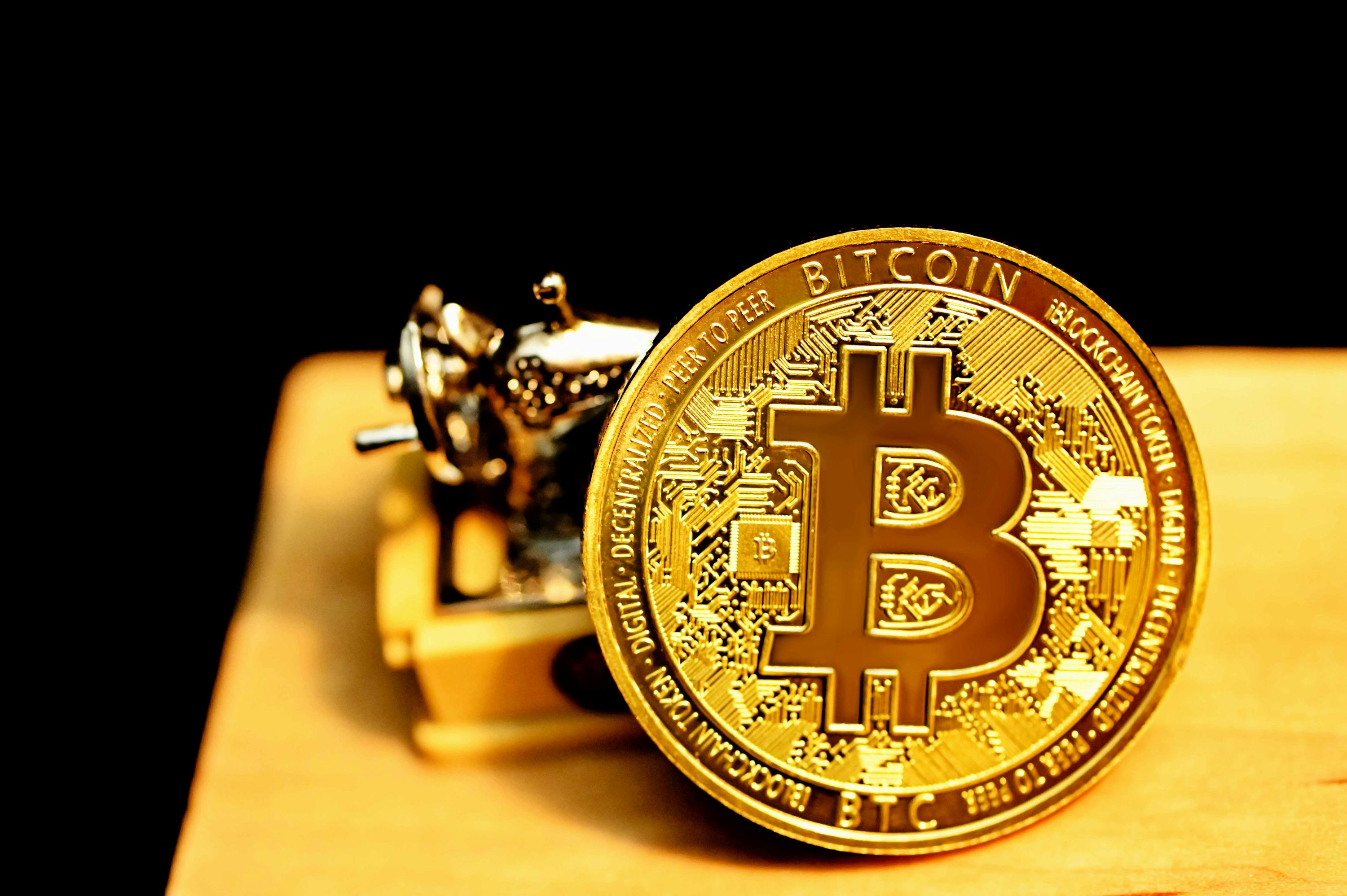荷兰公司推出 2300 万美元比特币债券,竞争激烈增加